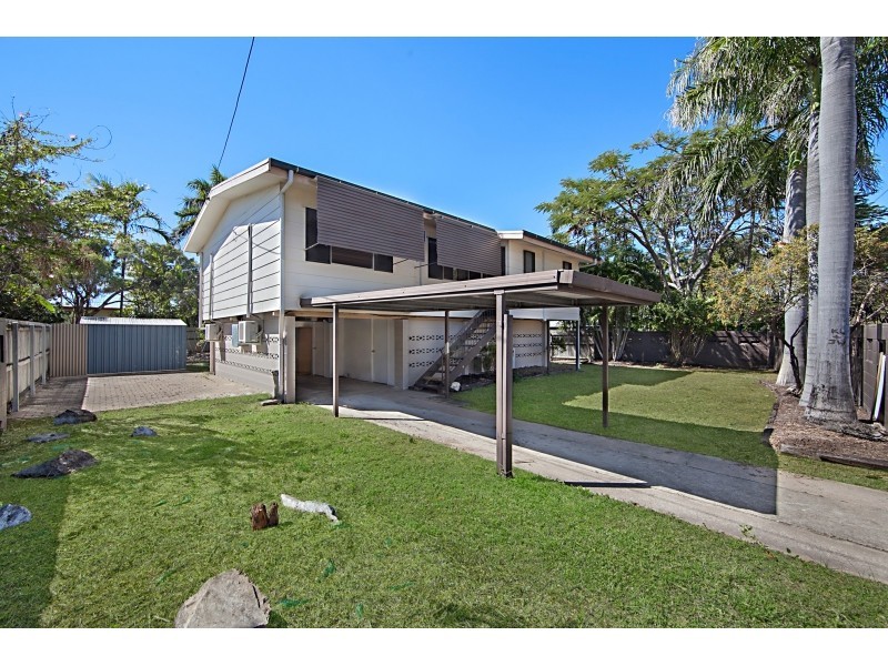 72 Banfield Drive, Mount Louisa QLD 4814